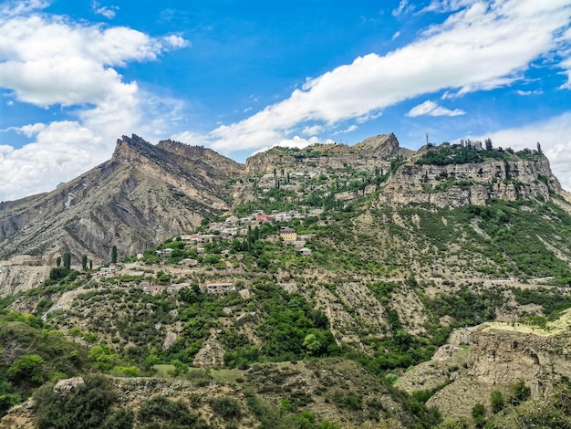 Vista da aldeia montanhosa de Gunib Daguestão Rússia junho de 2021