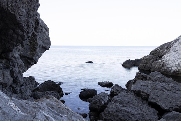 Vista da baía da montanha para o mar