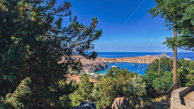 Vista da baía para o mar