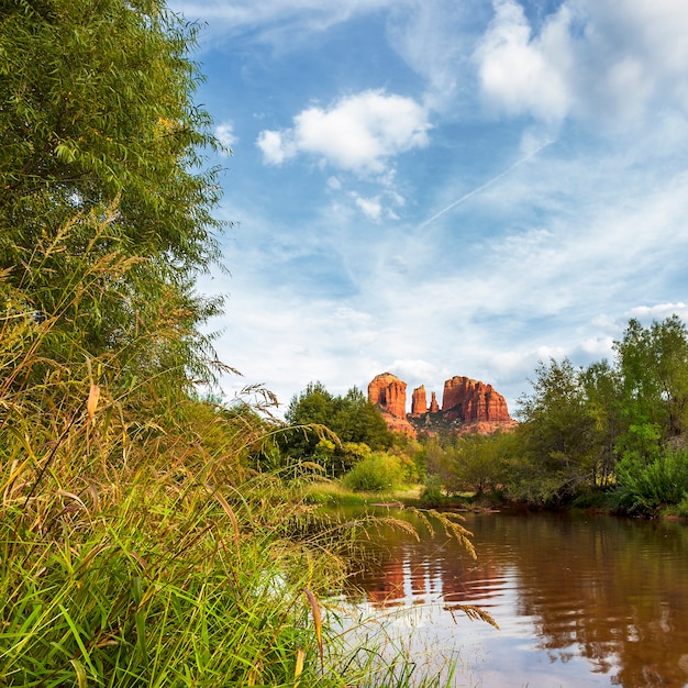 Vista da Catedral Rock em Sedona, Arizona.