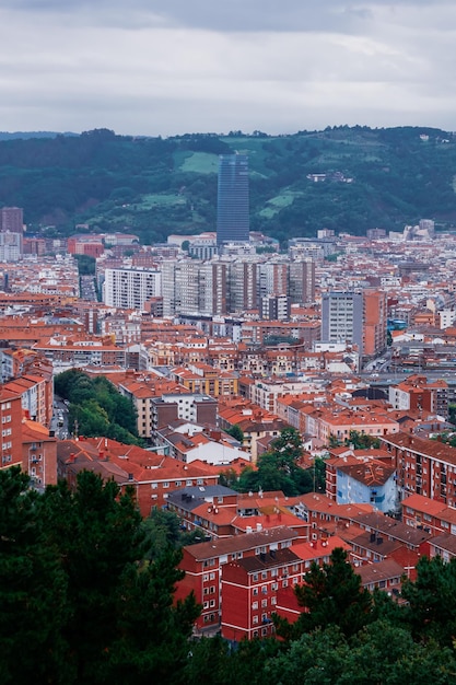 vista da cidade da cidade de Bilbau, país basco, espanha, destinos de viagem