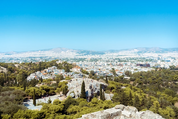 Vista da cidade de atenas à tarde