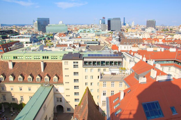 Vista da cidade do deck de observação da Catedral de Santo Estêvão em Viena, Áustria