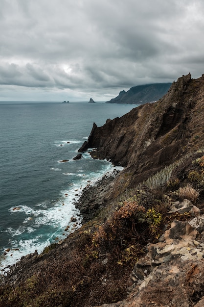 Vista da costa do Anaga Country Park