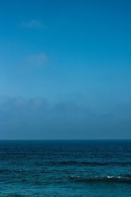 Vista da costa oceânica viagem perfeita e destino de férias