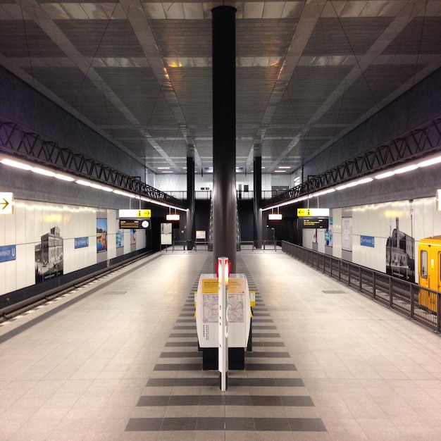 Foto vista da estação de metrô