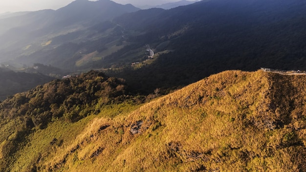 Vista da montanha Phu Chi Dao ou Phu Chee Dao em Chiang Rai Tailândia