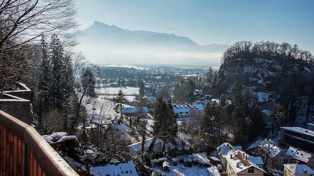 Vista da montanha Untersberg em Salzburgo, Áustria Alpes