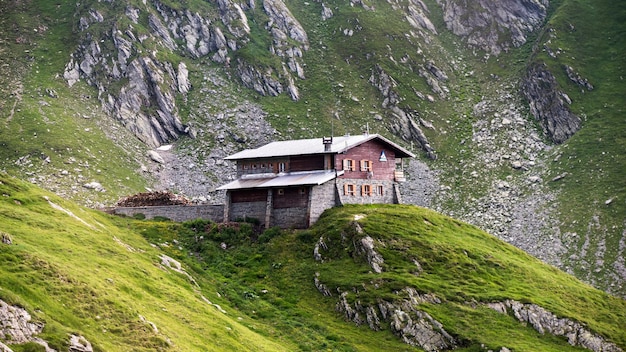 Vista da natureza da rota transfagarasan na romênia