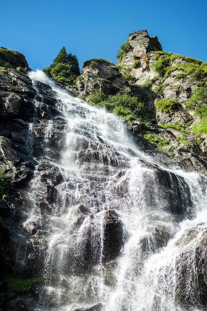 Vista da natureza da rota Transfagarasan na Romênia