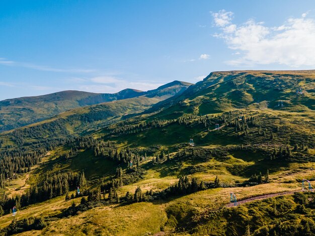 Vista da paisagem da cordilheira dos Cárpatos