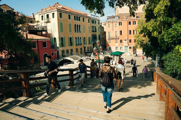 vista da ponte da Accademia em VENECIA, na Itália, em maio de 2023