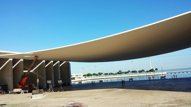 Foto vista da praia contra o céu azul