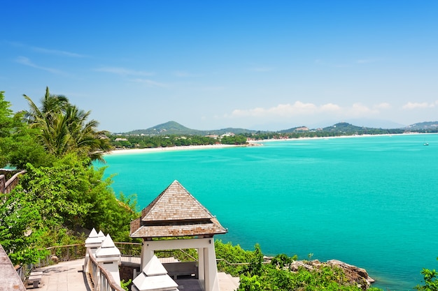 Vista da praia de chaweng, koh samui, tailândia, ásia