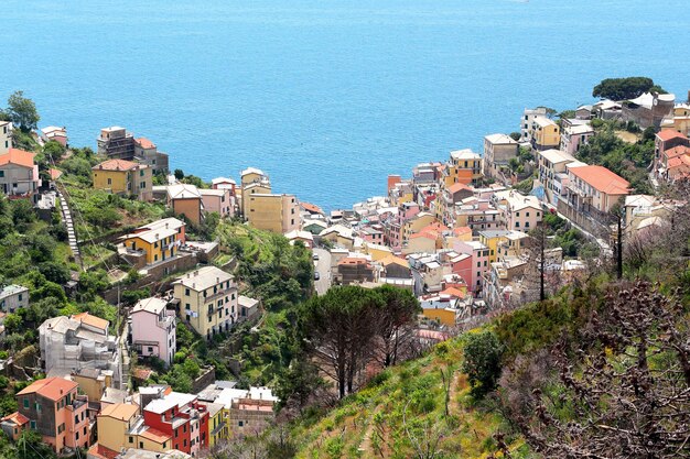 Vista da vila da região de Cinque Terre, Riomaggiore