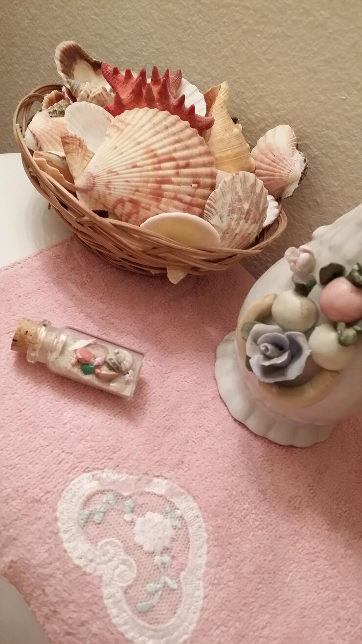 Foto vista de alto ângulo das decorações na mesa