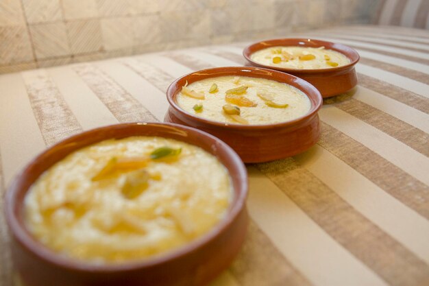 Foto vista de alto ângulo de alimentos na mesa