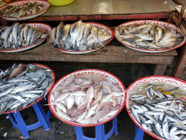 Foto vista de alto ângulo de alimentos na mesa