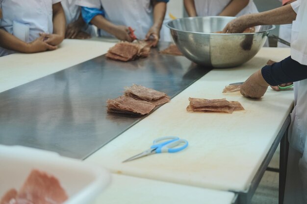 Foto vista de alto ângulo de alimentos na mesa