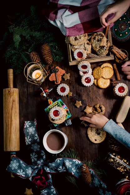 Foto vista de alto ângulo de alimentos na mesa