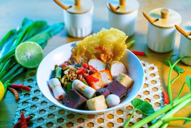 Foto vista de alto ângulo de alimentos na mesa