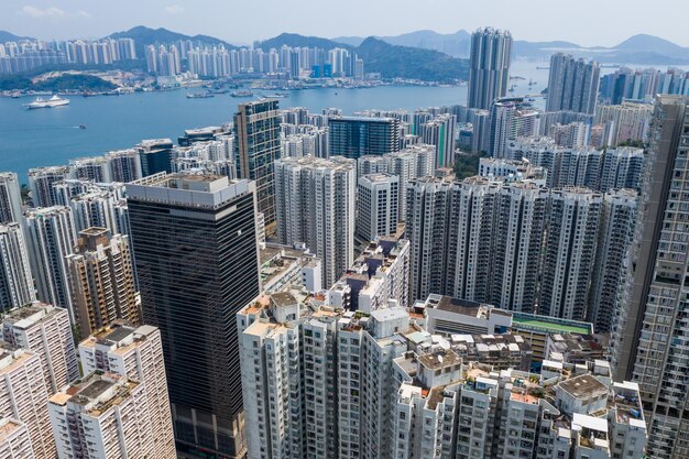 Foto vista de alto ângulo de edifícios na cidade