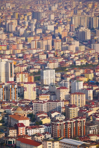 Vista de alto ângulo de edifícios residenciais na cidade de Istambul