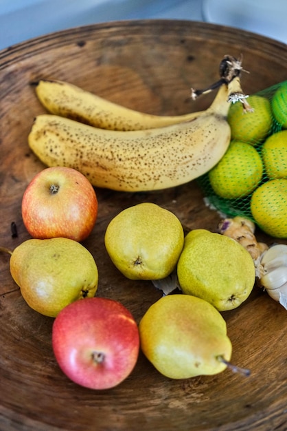 Foto vista de alto ângulo de frutas na mesa