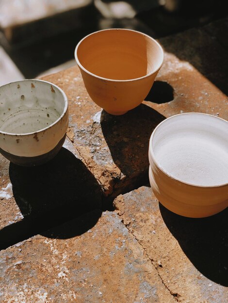 Foto vista de alto ângulo do café na mesa