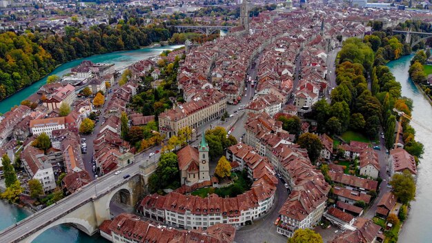 Vista de alto ângulo dos edifícios na cidade