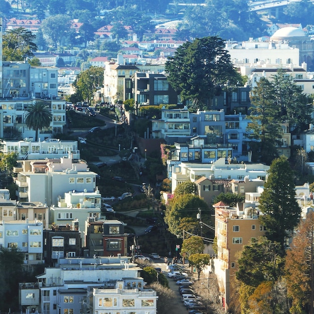 Foto vista de ângulo alto de edifícios na cidade