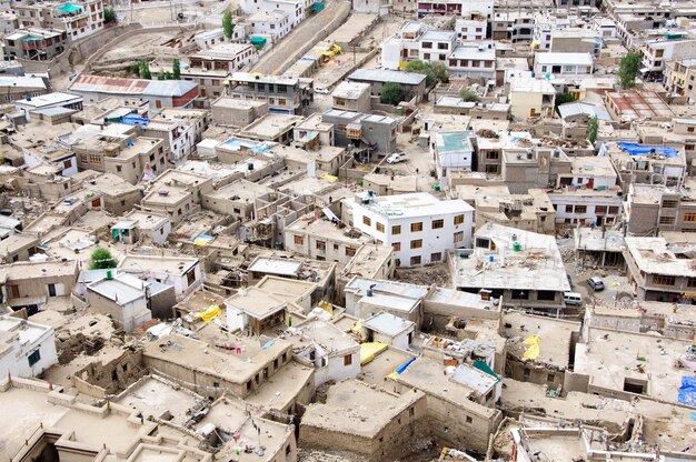 Foto vista de ângulo alto de edifícios na cidade