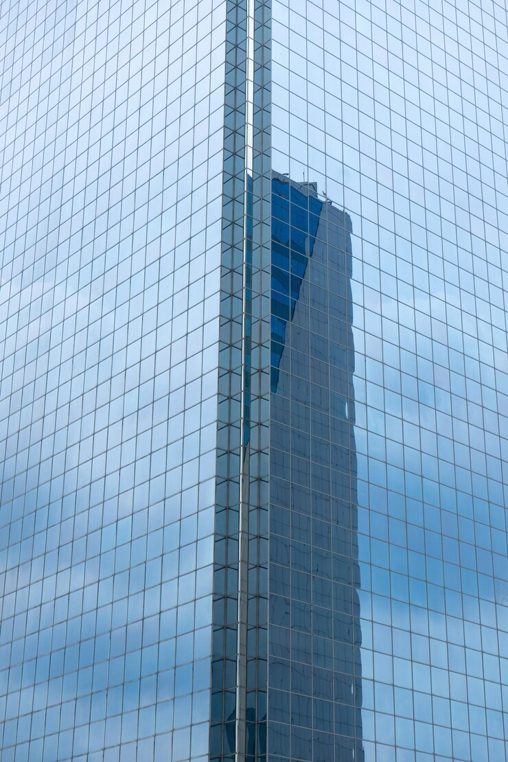 Foto vista de ângulo baixo de um edifício moderno