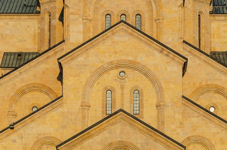Foto vista de ângulo baixo do edifício histórico