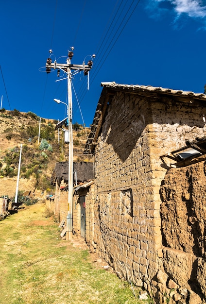 Vista de Antacocha, típica vila peruana nos Andes