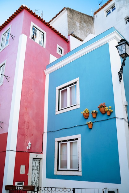 Foto vista de baixo ângulo da casa