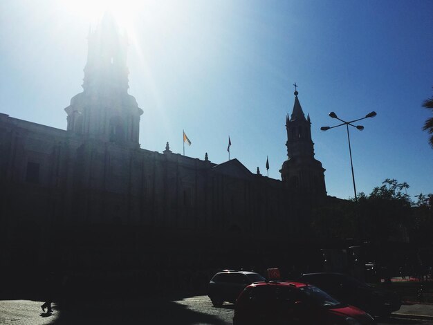 Vista de baixo ângulo da igreja