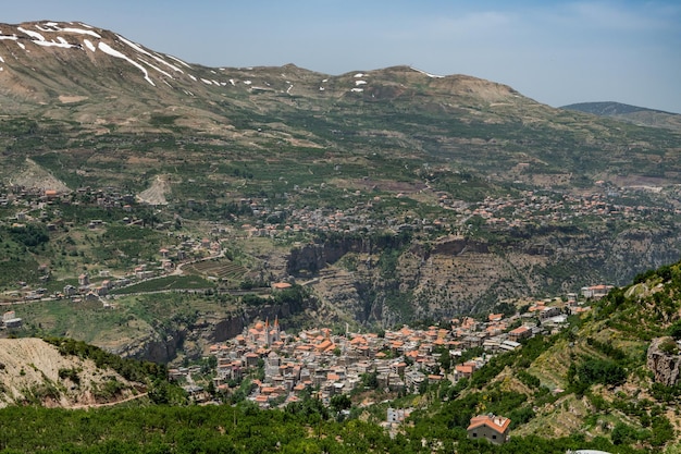 Vista de Bcharre (Bsharri) no Líbano.