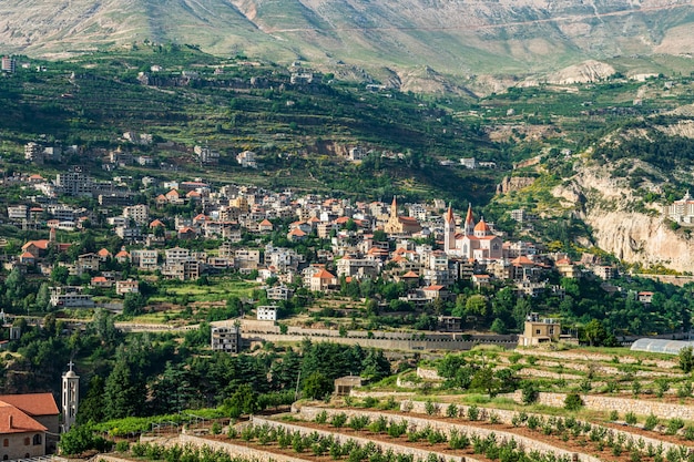 Foto vista de bcharre (bsharri) no líbano.