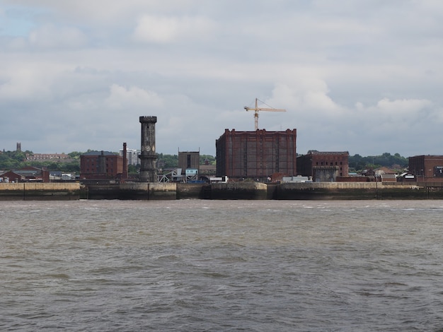 Vista de Birkenhead em Liverpool