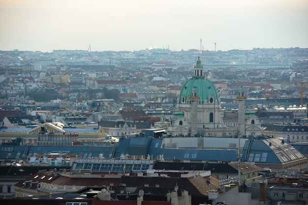 Vista de cima da capital austríaca, viena.