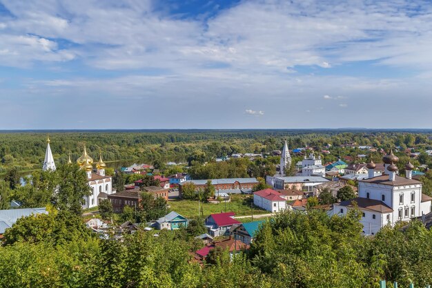 Vista de gorokhovets com igrejas da Rússia montanhosa