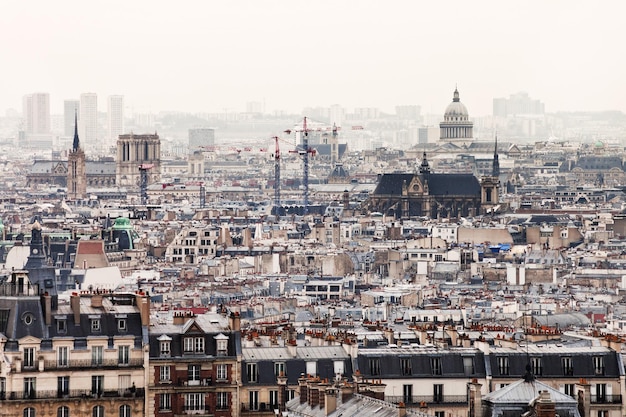 Vista de Paris com o Panteão