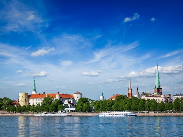 Vista de Riga, na Letónia