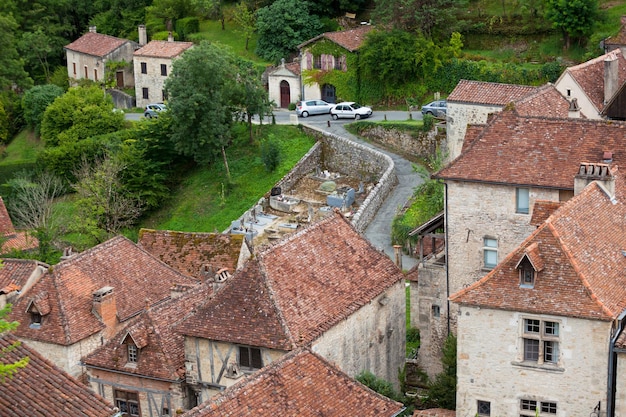 Vista de uma pequena cidade francesa de cima