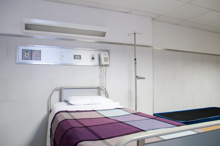 Foto vista de uma sala vazia