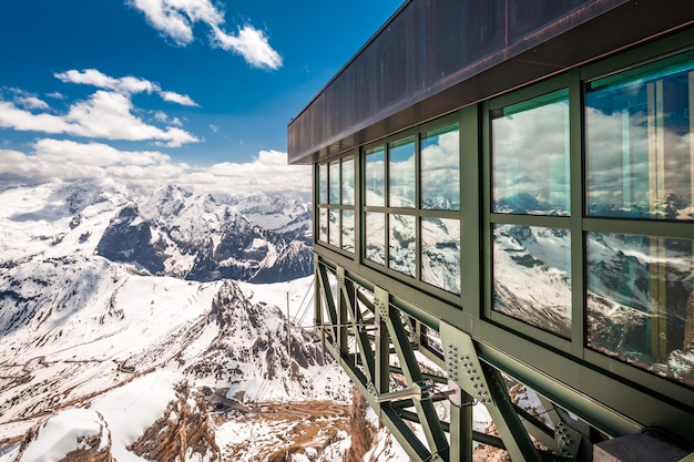 Vista deslumbrante da cimeira de Sass Pordoi Dolomites Itália Europa