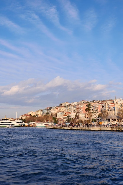 Vista do Bósforo em Istambul na Turquia