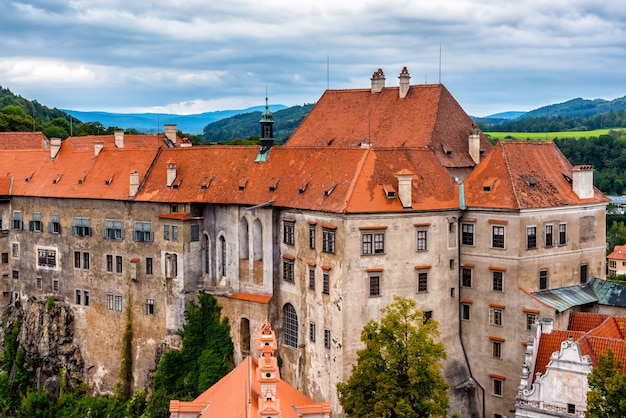 Vista do castelo de cesky krumlov. república checa