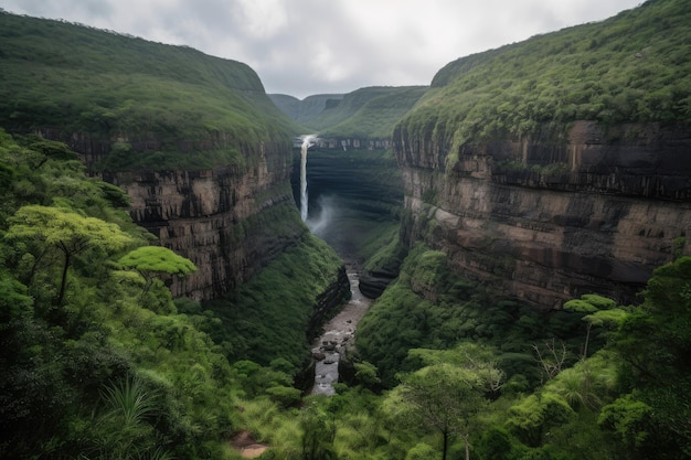 Vista do desfiladeiro com cachoeira cercada por vegetação exuberante criada com IA generativa